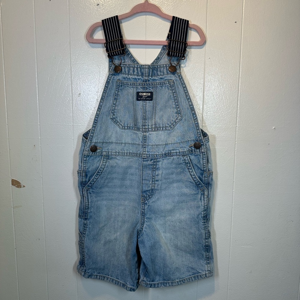 OshKosh B'gosh Kids Denim Overalls Adjustable Straps Light Wash Size 5T Shorts